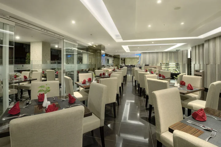 Депок: Platinum Adisucipto Hotel & Conference