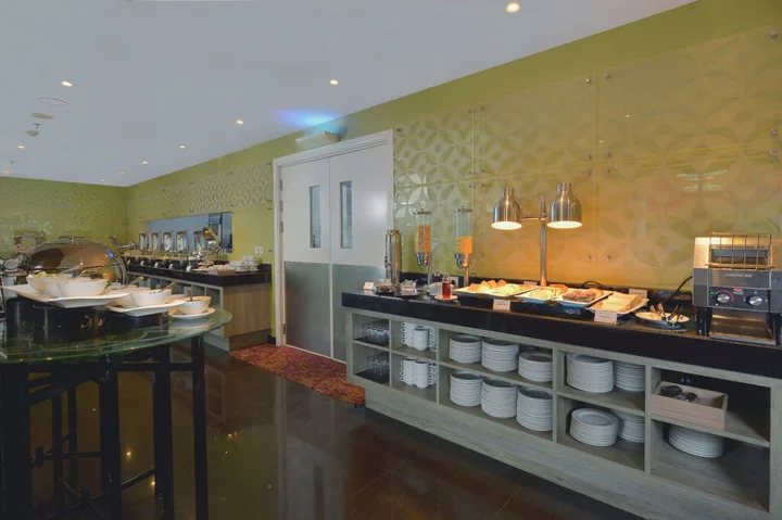 Депок: Platinum Adisucipto Hotel & Conference