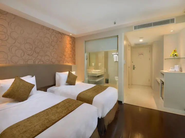 Депок: Platinum Adisucipto Hotel & Conference