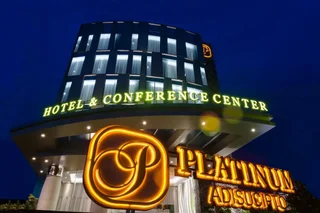 Депок: Platinum Adisucipto Hotel & Conference