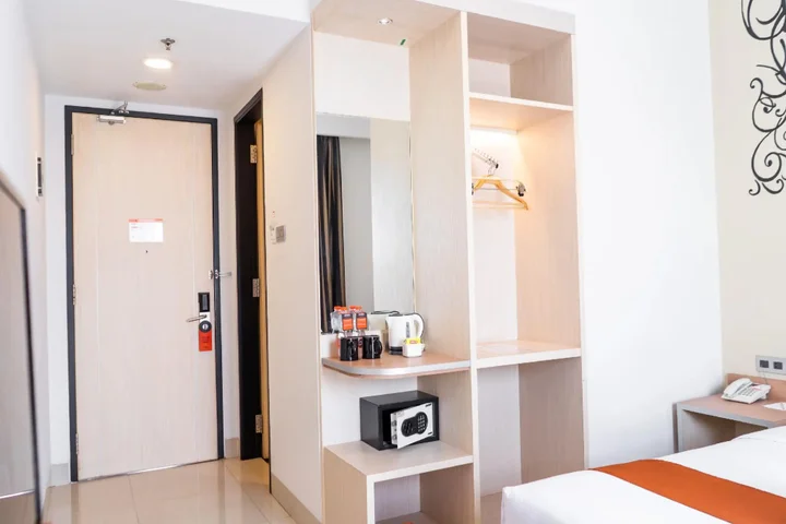 Сукабуми: Sparks Odeon Sukabumi - Artotel Curated