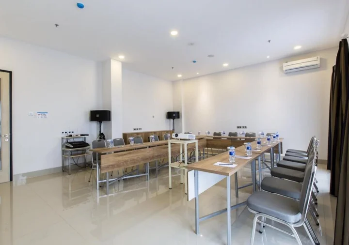 Сукабуми: Sparks Odeon Sukabumi - Artotel Curated