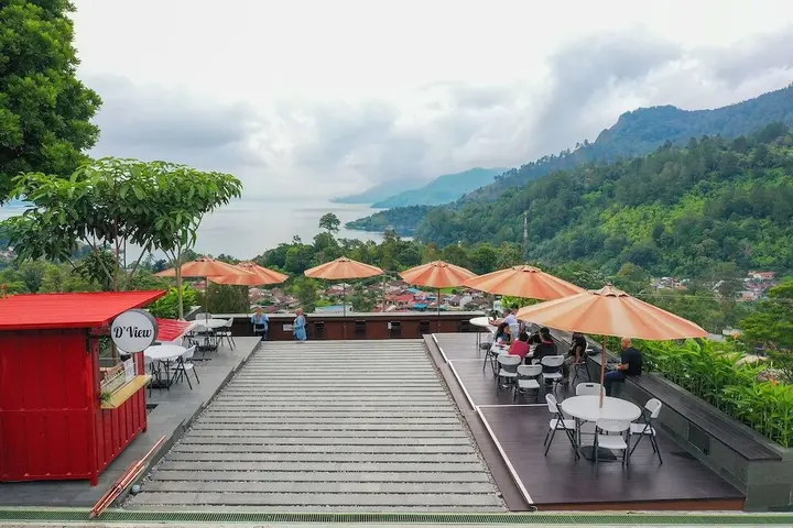 Озеро Тоба: Hotel Niagara Parapat