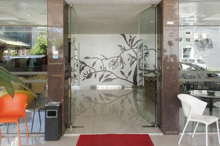 Макассар: JL Star Hotel