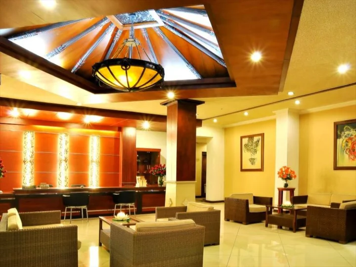 Чиребон: Tryas Hotel