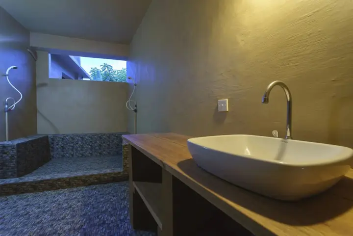 Jerowaru: Bruce's Hideout Lombok