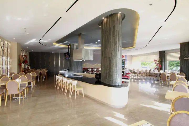 Батам: Airy Penuin Pembangunan Baloi Batam
