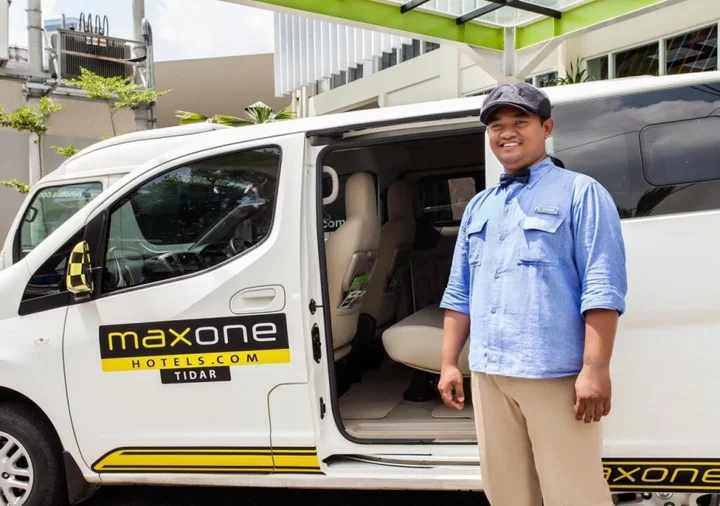 Сурабая: MAXONE Tidar Surabaya
