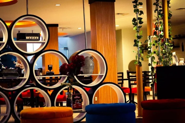Сурабая: News Hotel Surabaya by Graha Pena Jawa Pos