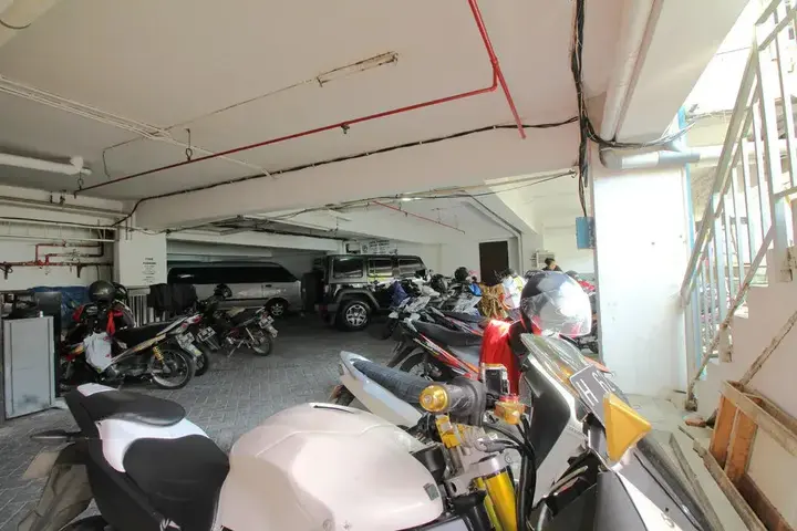 Семаранг: 三宝拢艾里新邦利马哈迈德达赫兰6B酒店(Airy Simpang Lima Ahmad Dahlan 6B Semarang)