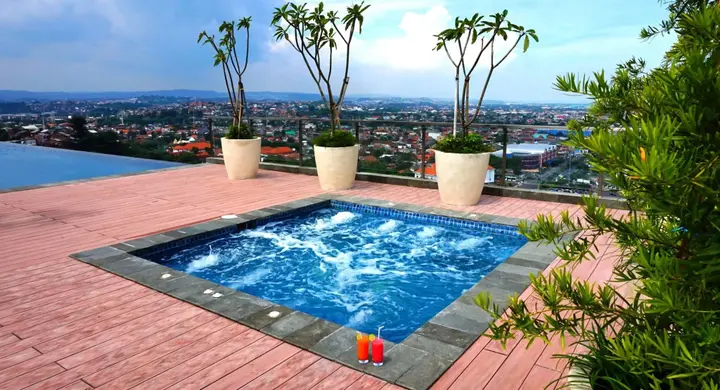 Семаранг: Louis Kienne Hotel Pandanaran