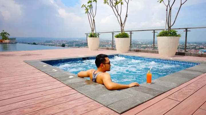 Семаранг: Louis Kienne Hotel Pandanaran