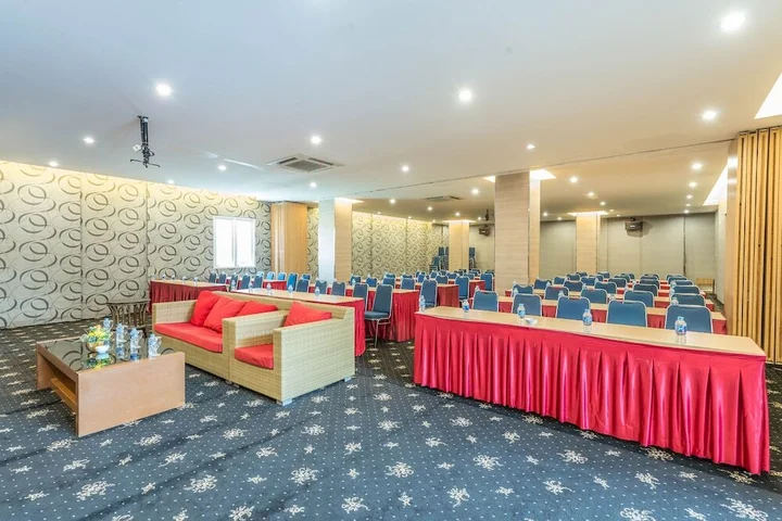 Понтианак: Airy Tengah Merdeka Barat 428 Pontianak