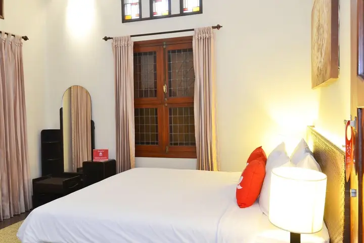 Маланг: ZEN Premium Merbabu Malang