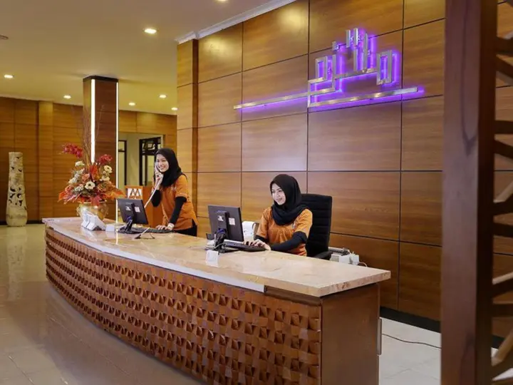 Картасура: Multazam Hotel Syariah