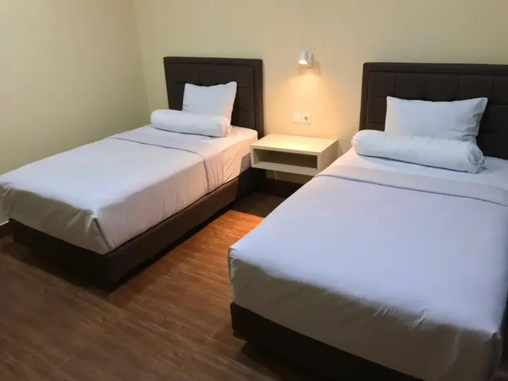 Бима: Aman Gati Hotel Lakey