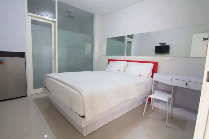 RedDoorz Diponegoro — фото 1