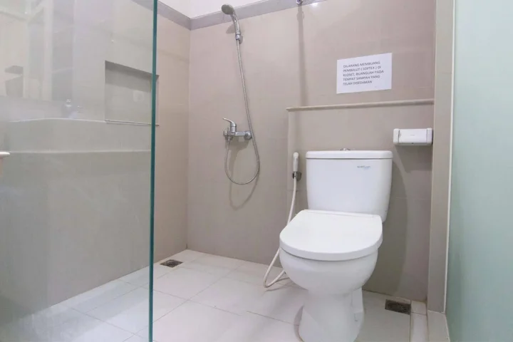 Сурабая: RedDoorz Diponegoro