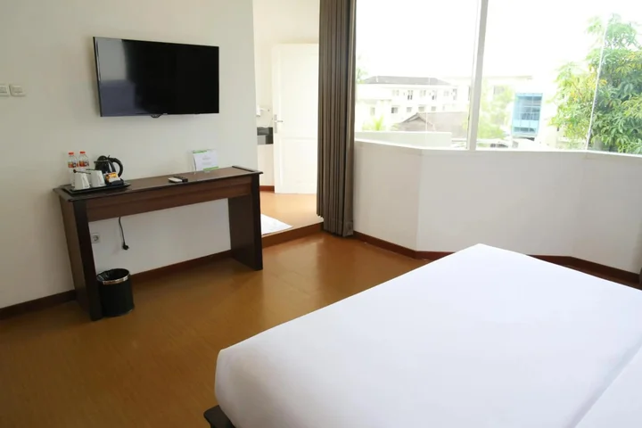 Бату: Samara Resort