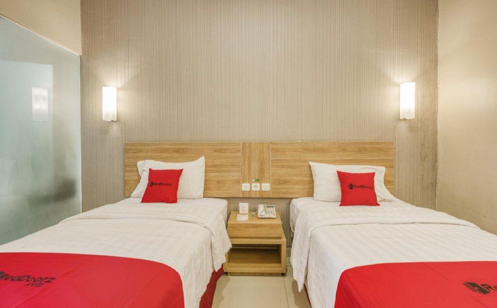 Sunshine Family Homestay near Terminal 1 Juanda Airport — фото 3