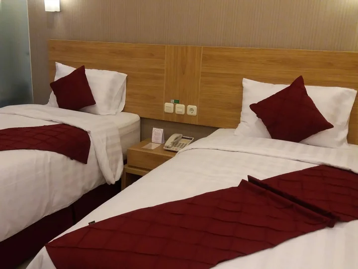 Сурабая: Sunshine Family Homestay near Terminal 1 Juanda Airport