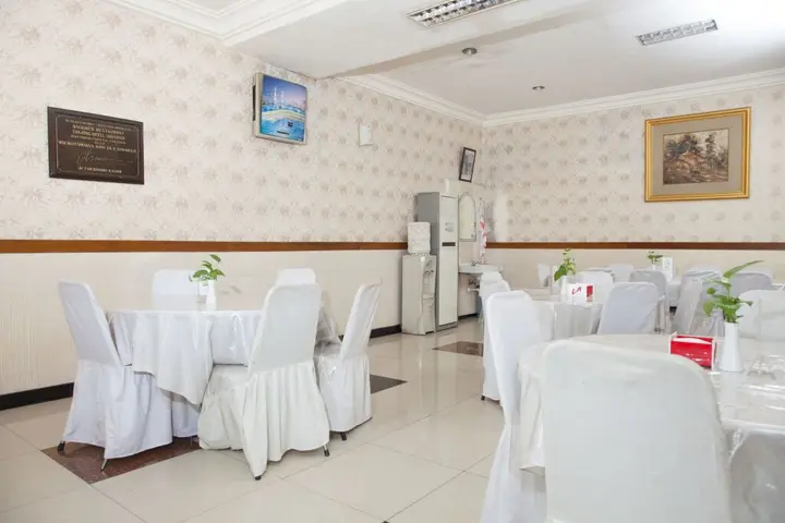 Сурабая: RedDoorz Near Tunjungan Plaza