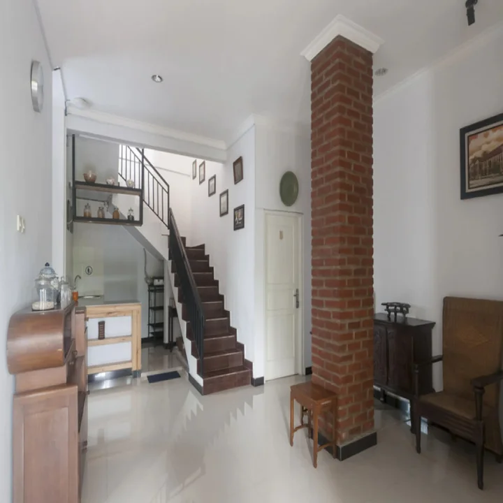 Депок: RedDoorz Syariah Plus near Trans Studio Cibubur