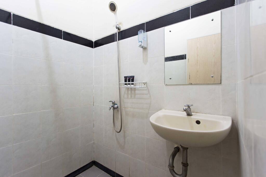 Тангеранг: RedDoorz @ Pinang Tangerang
