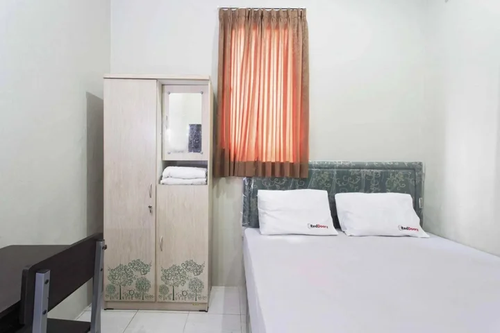 Тангеранг: RedDoorz @ Pinang Tangerang