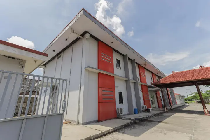 Сурабая: RedDoorz near Juanda Airport T1
