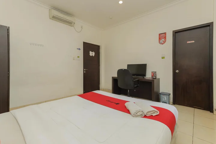 Сурабая: RedDoorz near Juanda Airport T1