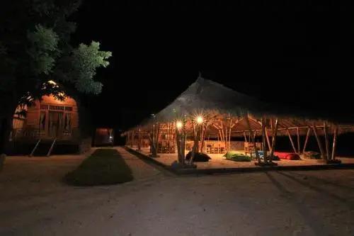Секотонг Барат: Layar Beach Bungalow