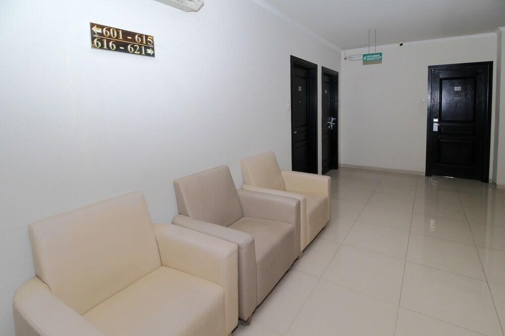 Сурабая: Airy Premier Tunjungan Walikota Mustajab 29 Surabaya