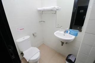 Сурабая: Airy Premier Tunjungan Walikota Mustajab 29 Surabaya