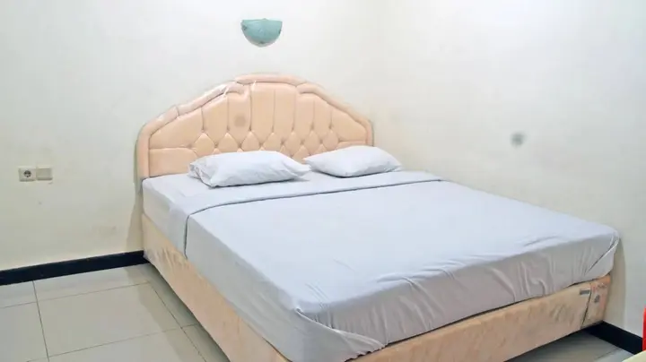 Сурабая: RedDoorz @ Galaxy Permai