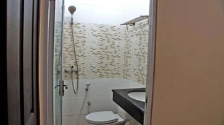 Сурабая: RedDoorz @ Galaxy Permai