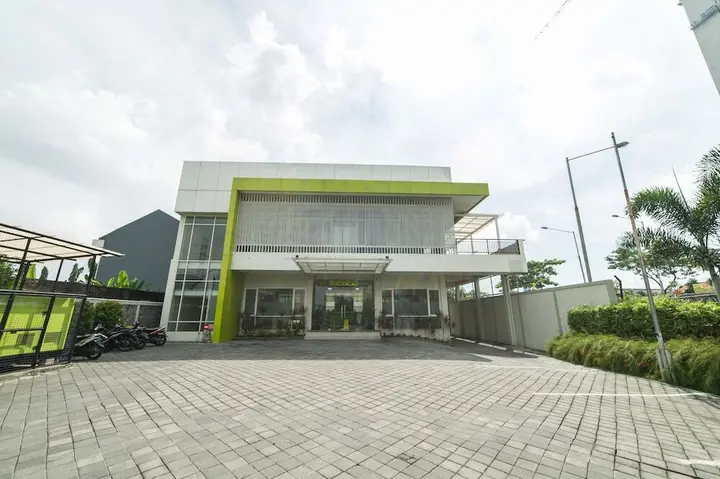 Сурабая: Airy Sukolilo Medokan Semampir Indah 25 Surabaya