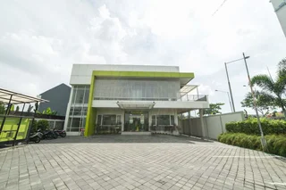 Сурабая: Airy Sukolilo Medokan Semampir Indah 25 Surabaya