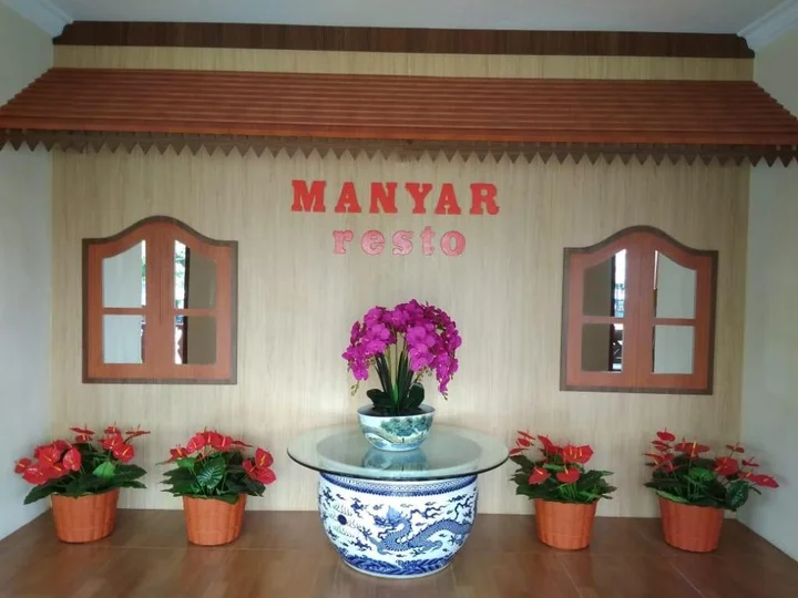 Калипуро: Manyar Garden Hotel