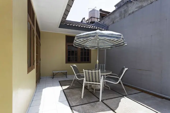Джакарта: RedDoorz @ Kramat Pondok Pinang