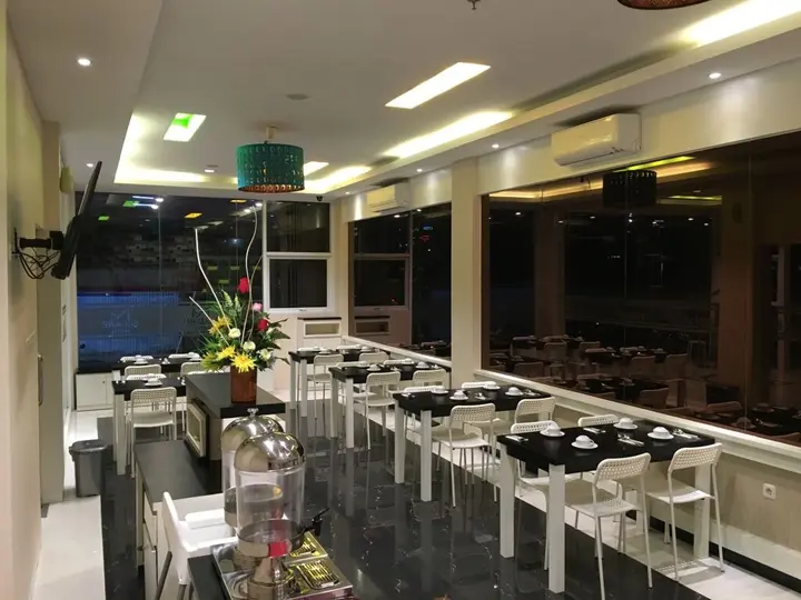 Палембанг: Msquare Hotel