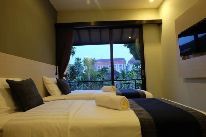 Кута: Adys Inn