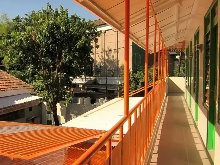 Сурабая: Papaya Inn Home