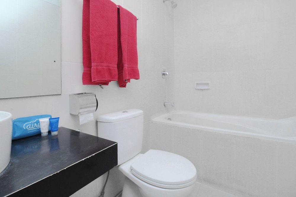 Семаранг: Airy Candisari Sisingamangaraja 4 Semarang
