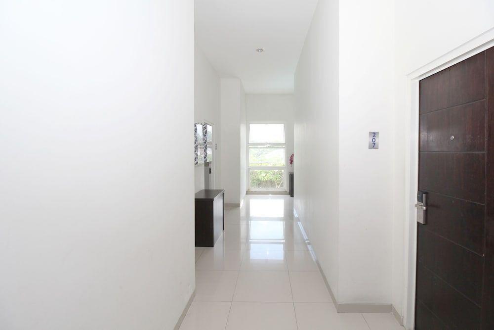 Семаранг: Airy Candisari Sisingamangaraja 4 Semarang