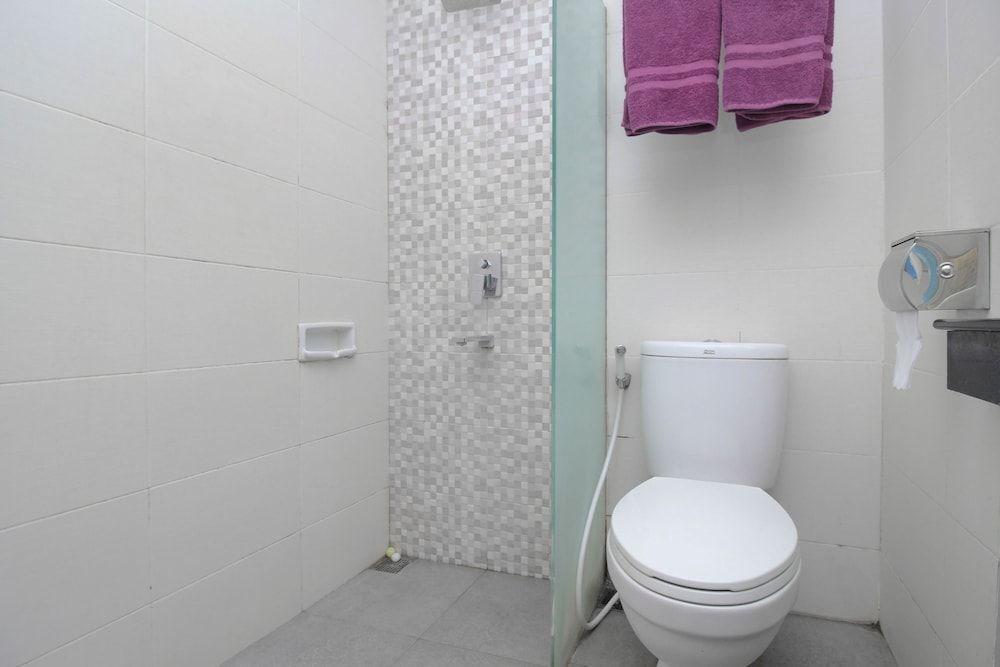 Семаранг: Airy Candisari Sisingamangaraja 4 Semarang