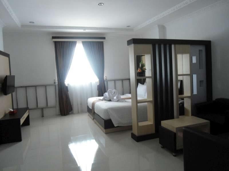 Паданг: Hotel My All Padang