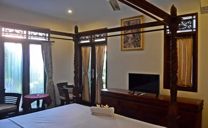 Yulia 2 Homestay Sanur Guesthouse — фото 1