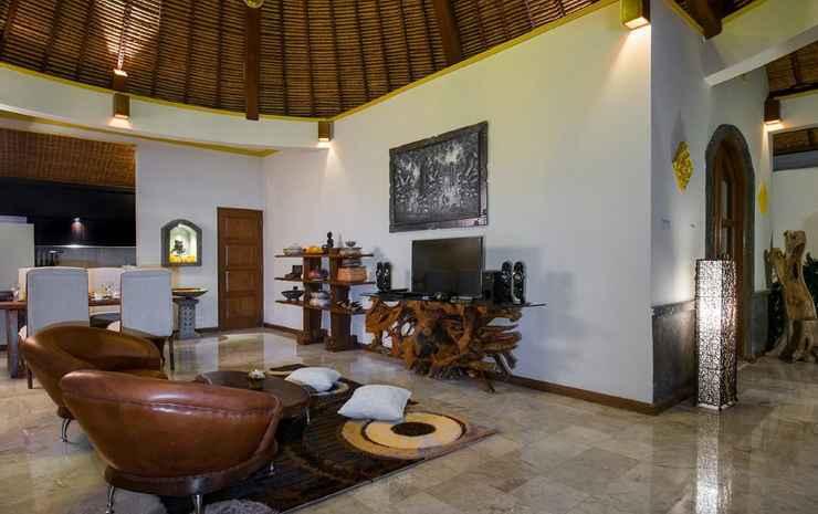 Кута: Esterin Seminyak
