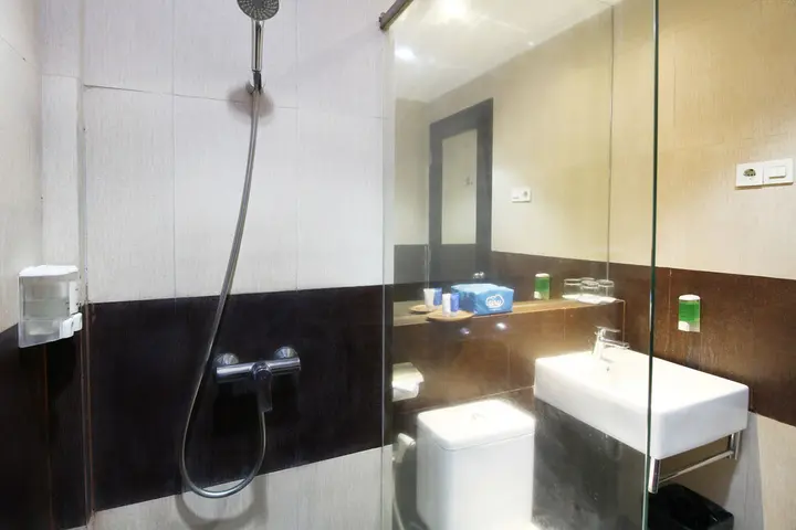 Сурабая: 艾里泗水萨瓦汉克兰甘酒店(Airy Sawahan Kranggan Surabaya)